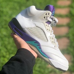 Air Jordan retro 5 Grape
